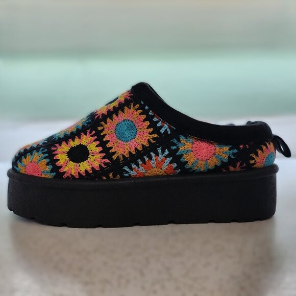 Crochet Clog style Slip on Shoes - Picture 6 of 9